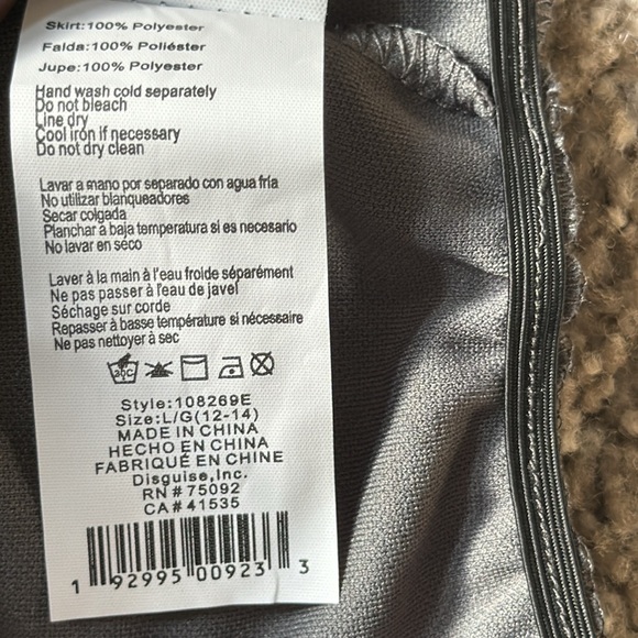 ✨✨Harry Potter Gryffindor Skirt✨✨ - Picture 5 of 9